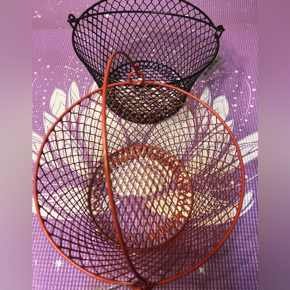 2 round baskets - Picture 3 of 3